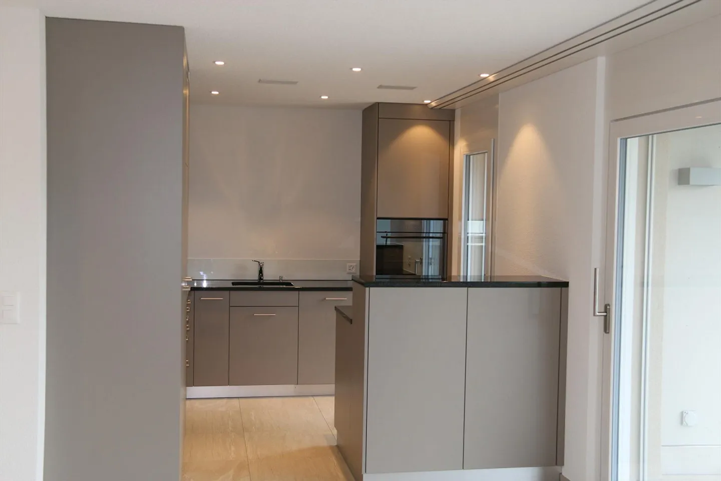 Appartement de jardin de rêve avec vue - Photo 4 sur 11