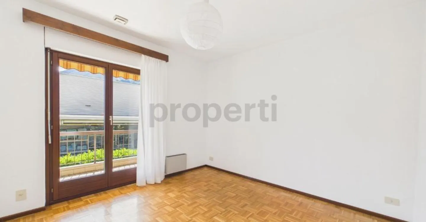 Appartamento di 4,5 locali con box auto in una casa bifamiliare - Foto 11 di 13