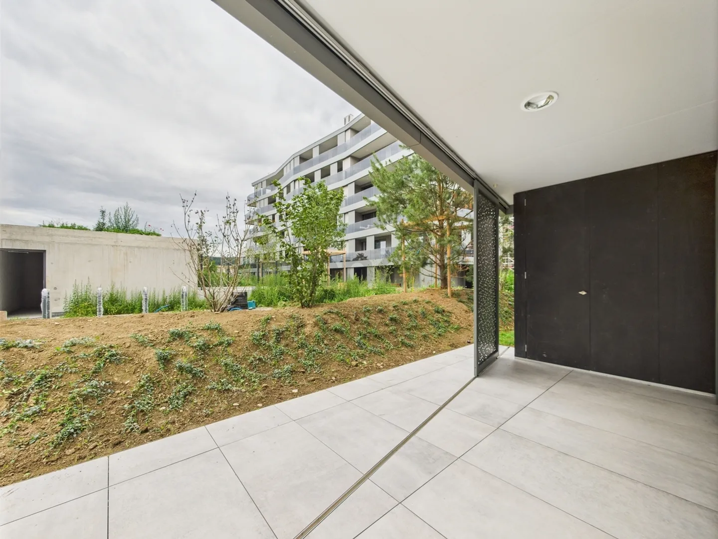 New apartment, 2.5 rooms, with large garden/terrace - Photo 11 of 12