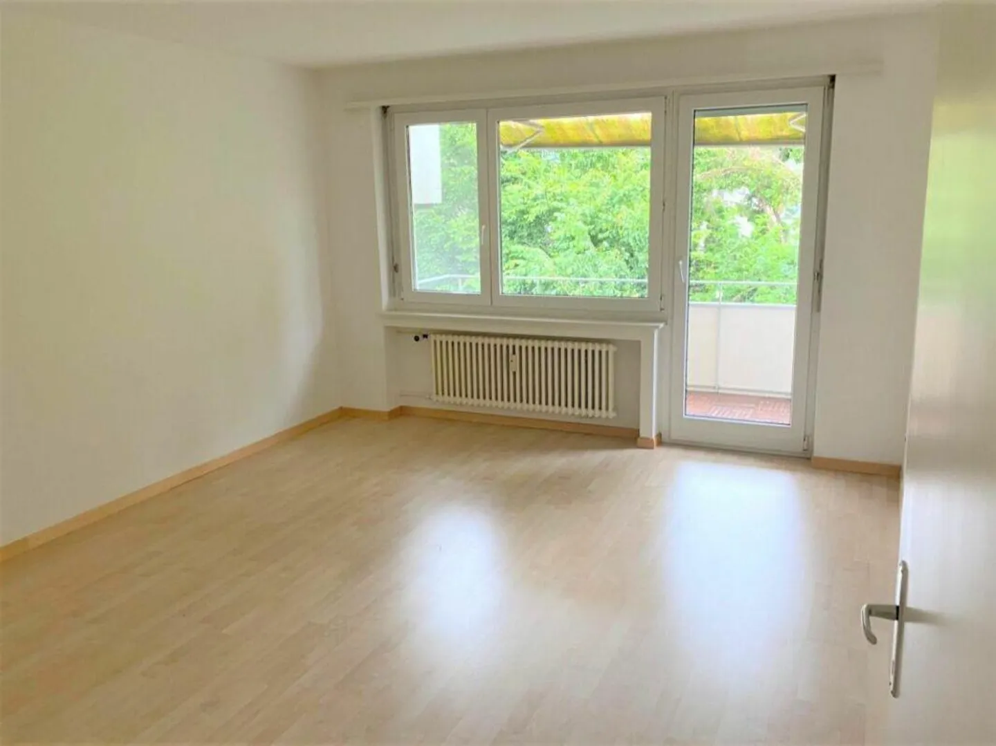 Preiswerte Wohnung mit Balkon im Herzen von Kreuzlingen - Foto 5 di 6