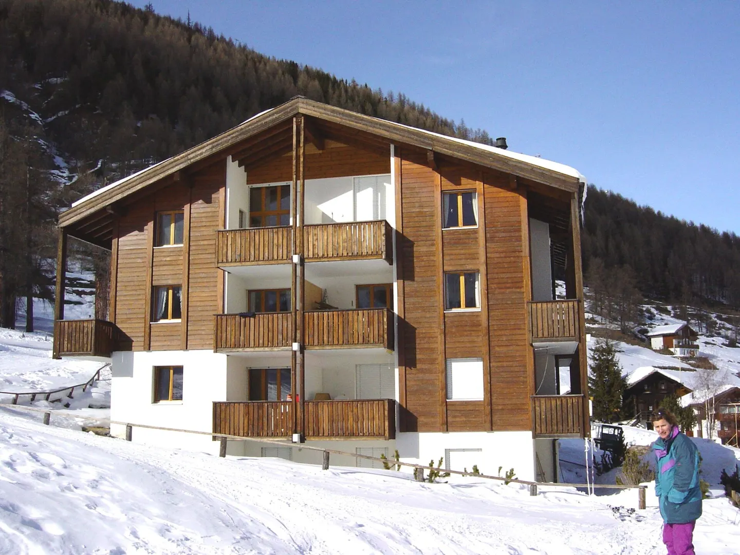 Foreste 3.5 Room Apartment with Breathtaking View. Seasonal Rental from 15.11.26 to 15.04.27 for Families with Children. - Photo 1 of 8