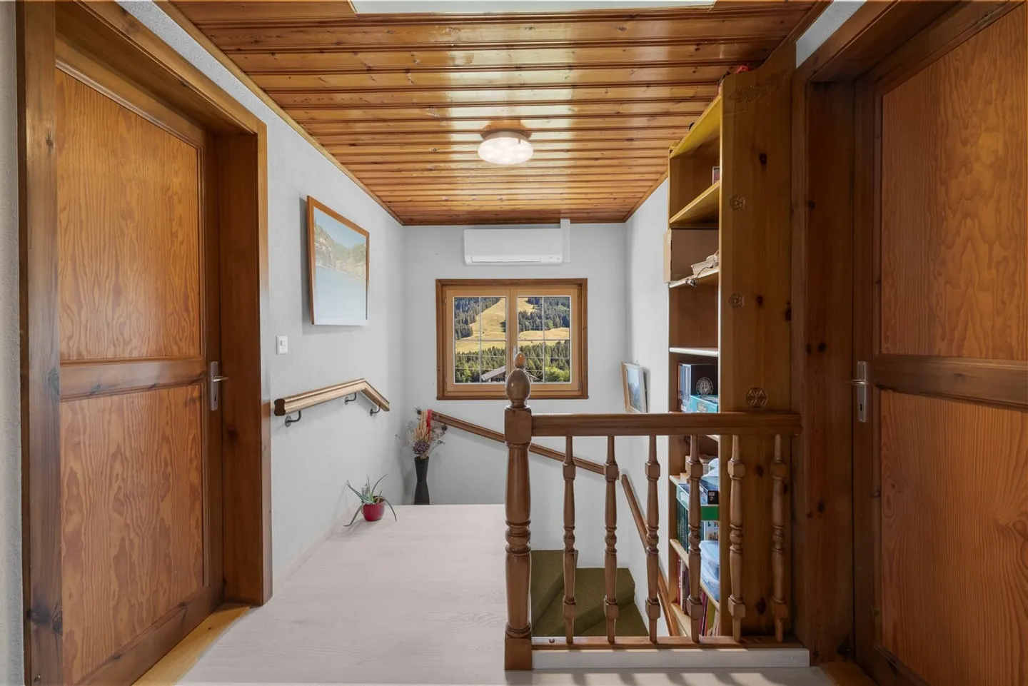 Stunning 8.5-room chalet in Paccots - Photo 12 of 33