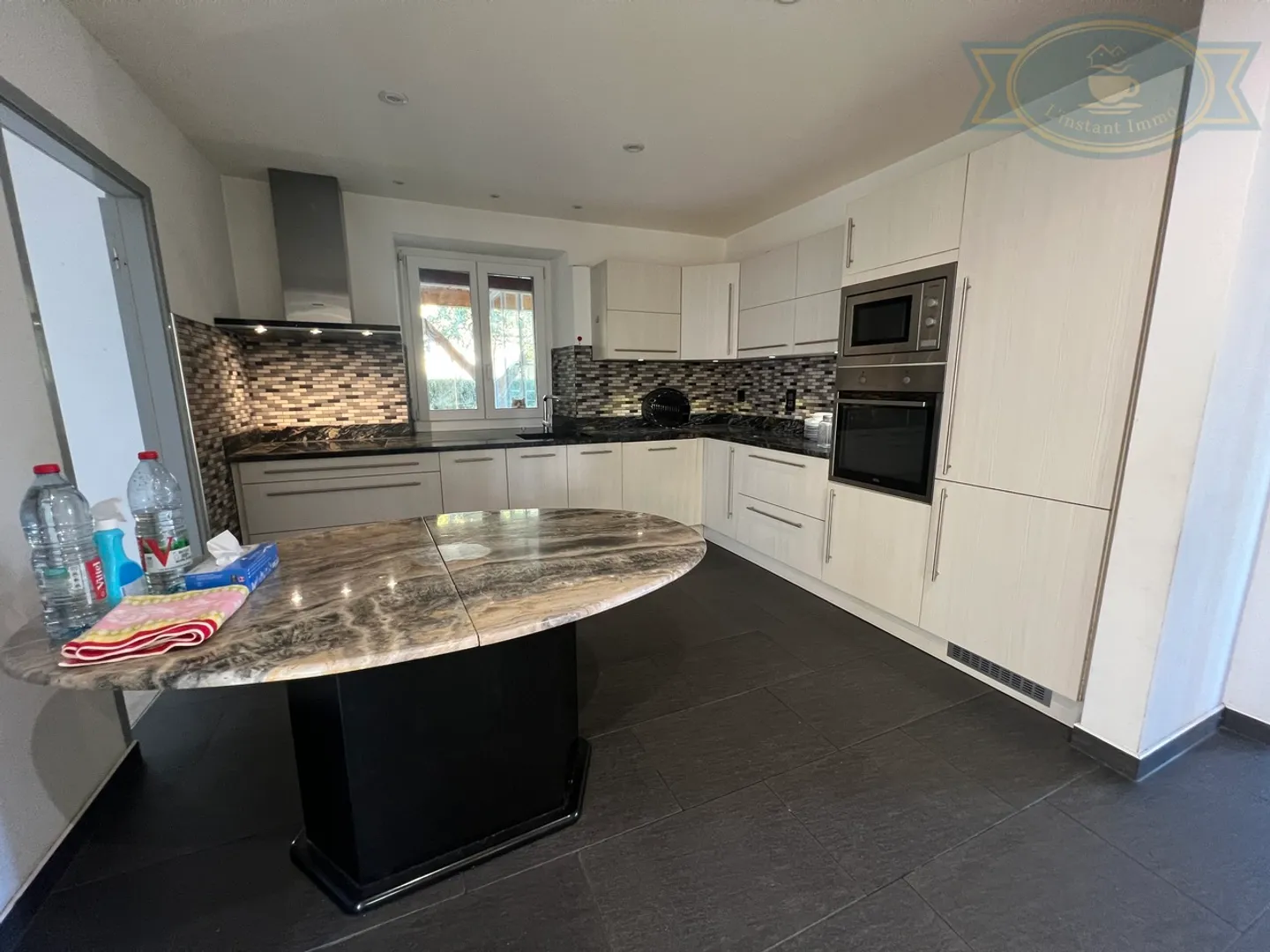 Maison individuelle à vendre - Photo 7 sur 12