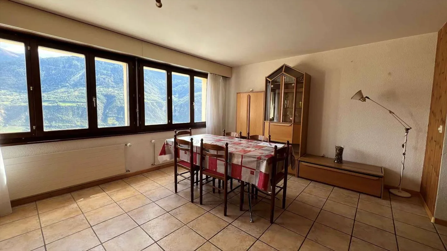 Superb opportunity, mixed-use building with numerous parking spaces! - Photo 9 of 13