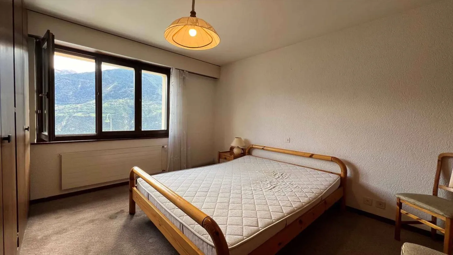 Superb opportunity, mixed-use building with numerous parking spaces! - Photo 11 of 13