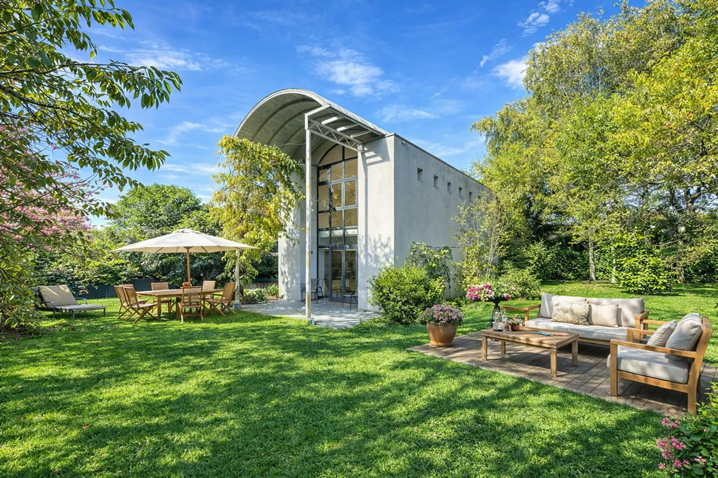 Architektenhaus mit Garten - Foto 1 von 6