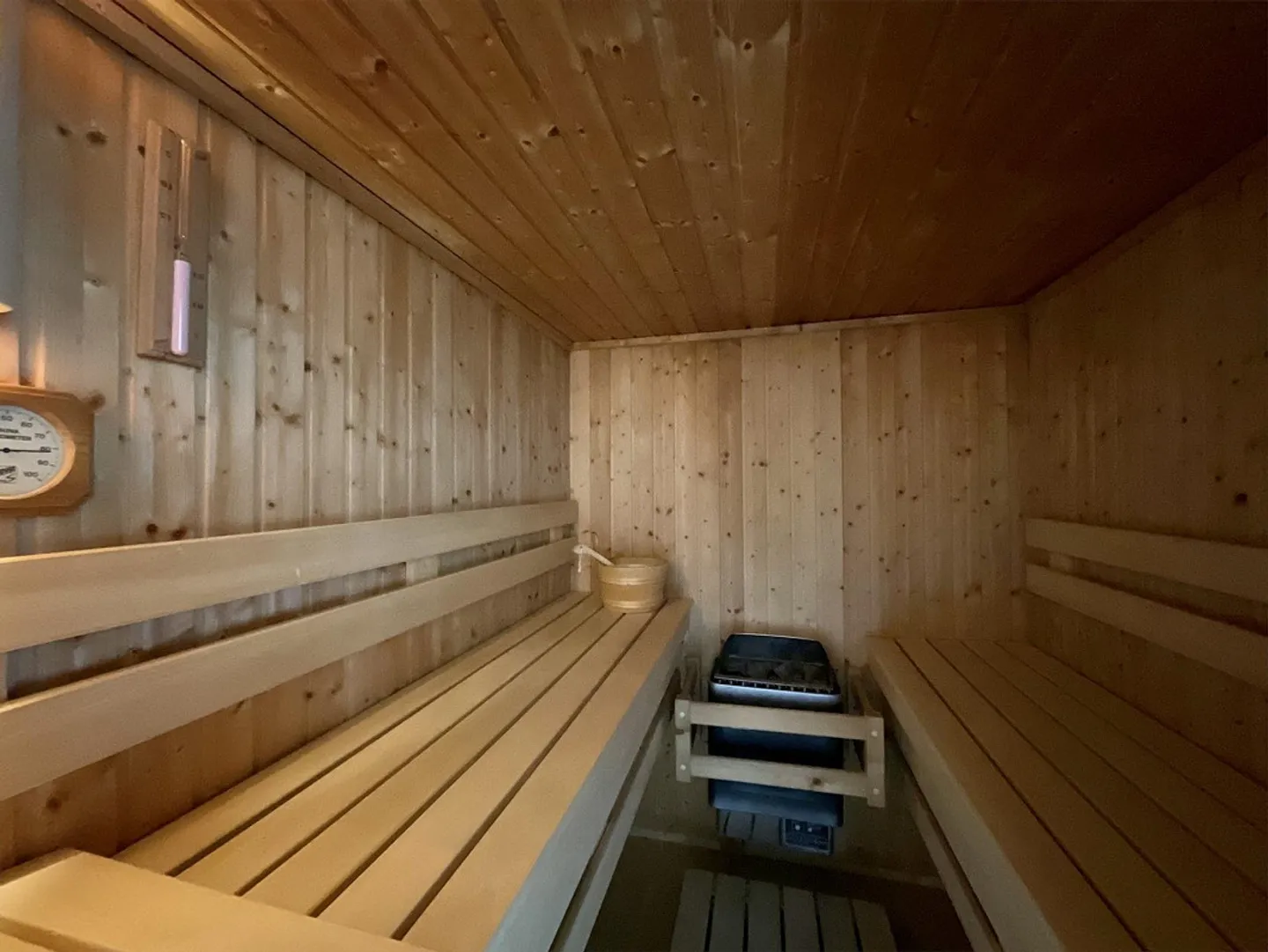 DAVESCO - WONDERFUL APP. 4.5 ROOMS WITH GARDEN - Photo 11 of 12