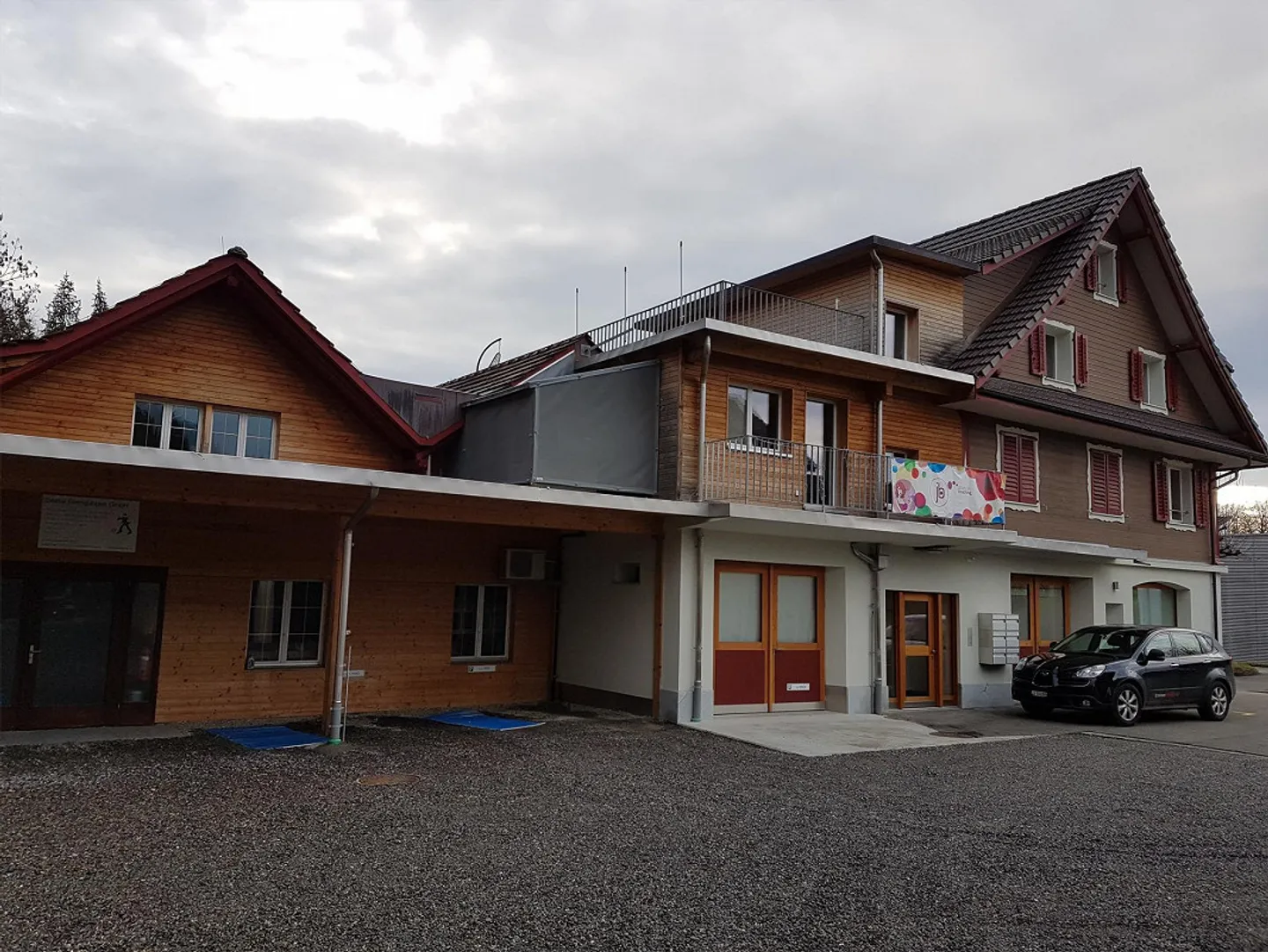 Office Space - Photo 2 of 8