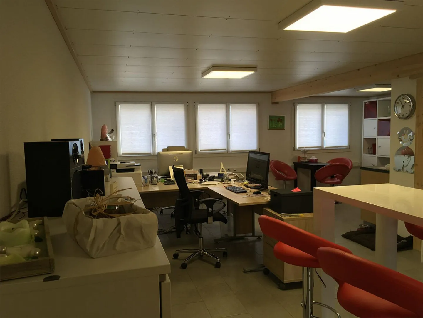 Office Space - Photo 3 of 8