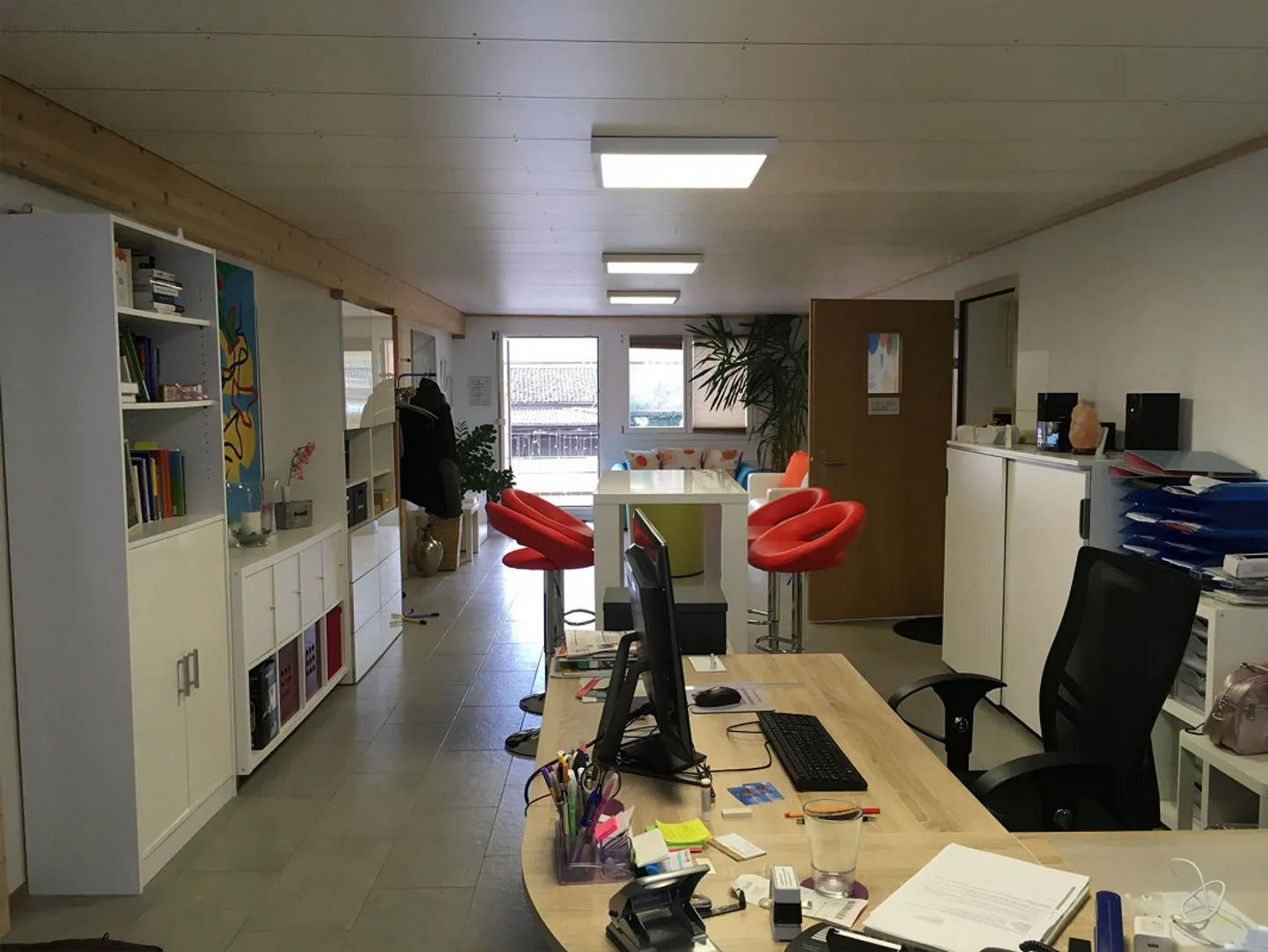 Office Space - Photo 4 of 8