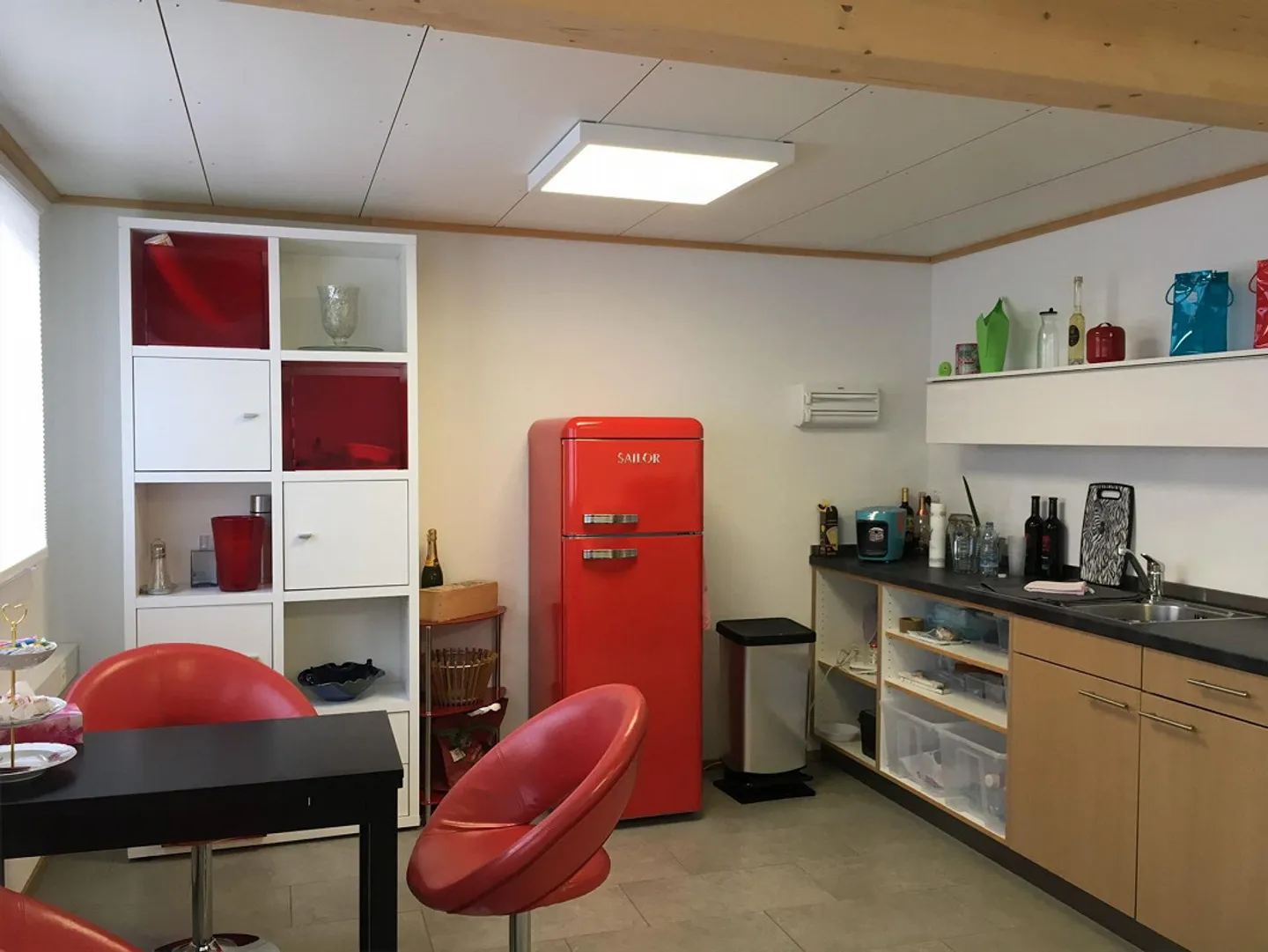 Office Space - Photo 5 of 8