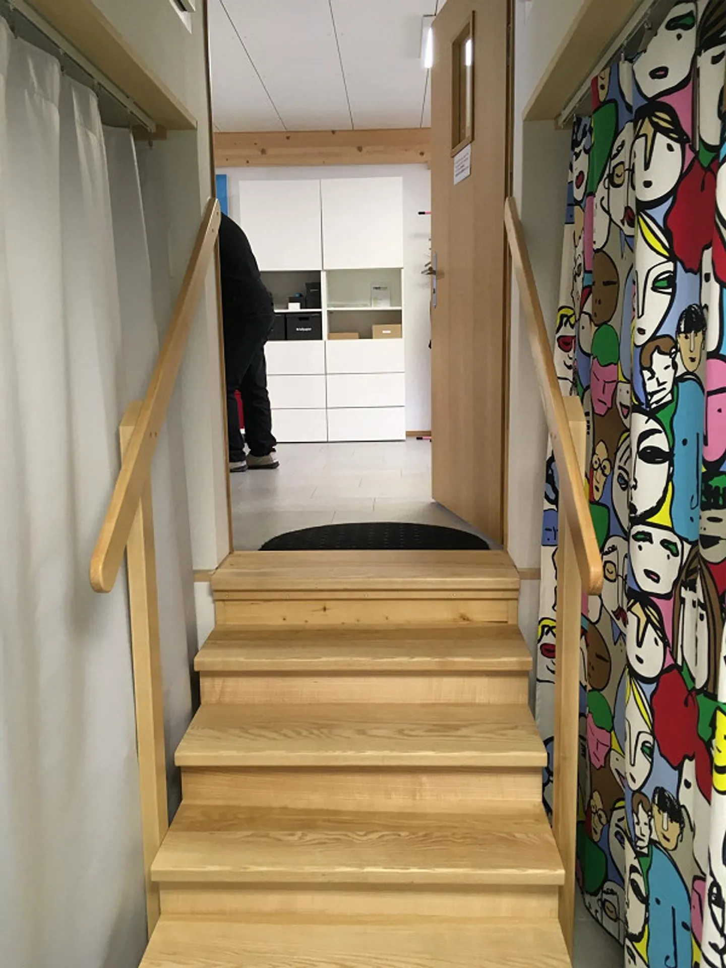 Office Space - Photo 6 of 8