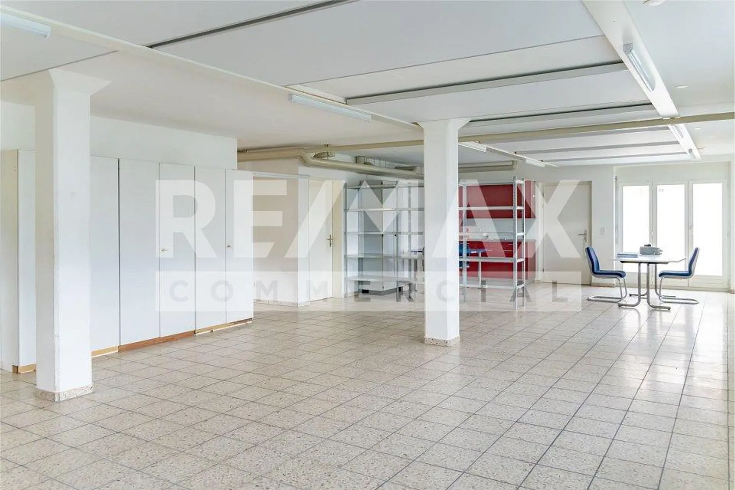 Grosses Gewerbelokal im STWE in der Kägiswiler Kernzone - Foto 4 von 13
