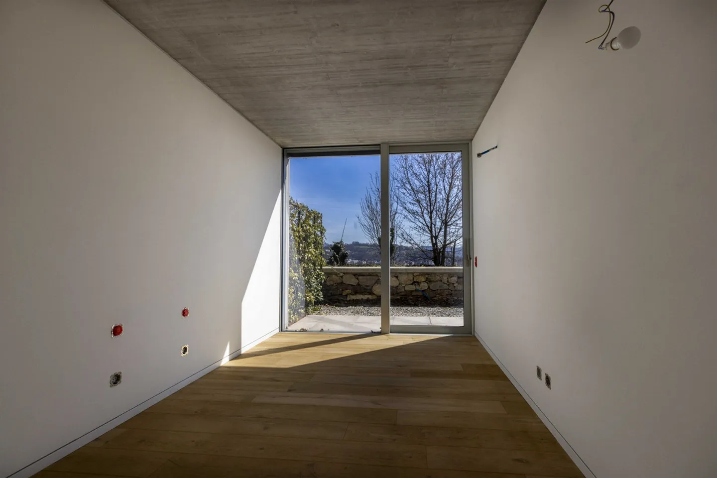 NOUVEAU DUPLEX 4.5 AVEC TERRASSES ET VUE PANORAMIQUE À MENDRISIO - Photo 5 sur 11