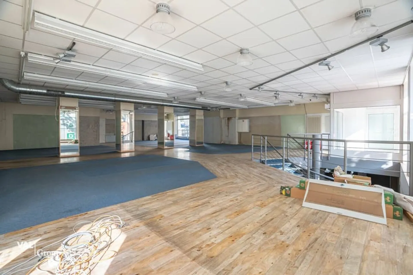 Spazio commerciale in posizione privilegiata - Foto 6 di 11