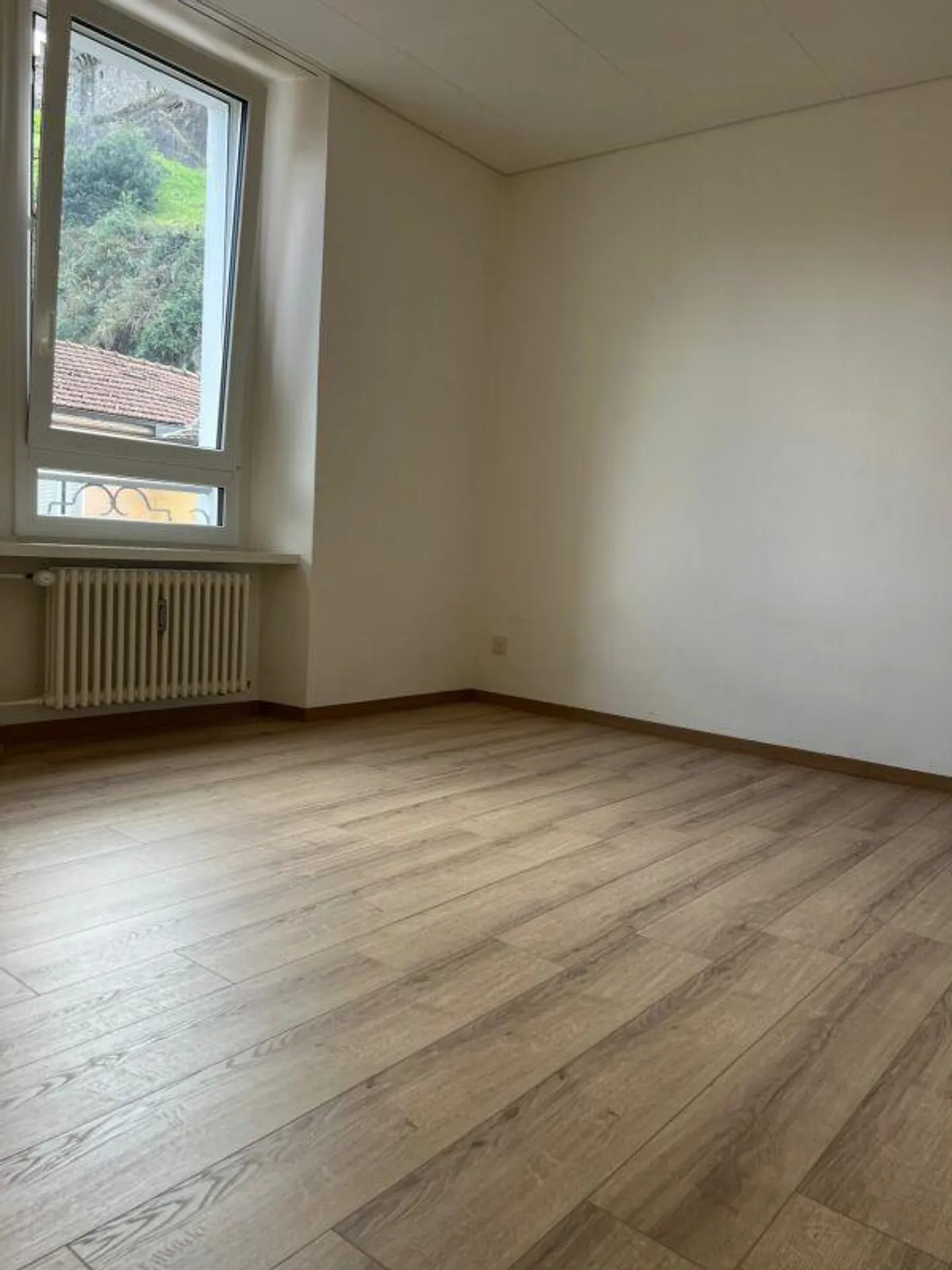 AMPIO 2.5 LOCALI IN ZONA CENTRALE - Photo 5 of 6