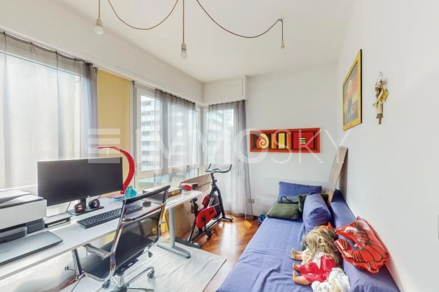 Income-generating jewel just steps from the lake! - Photo 4 of 5