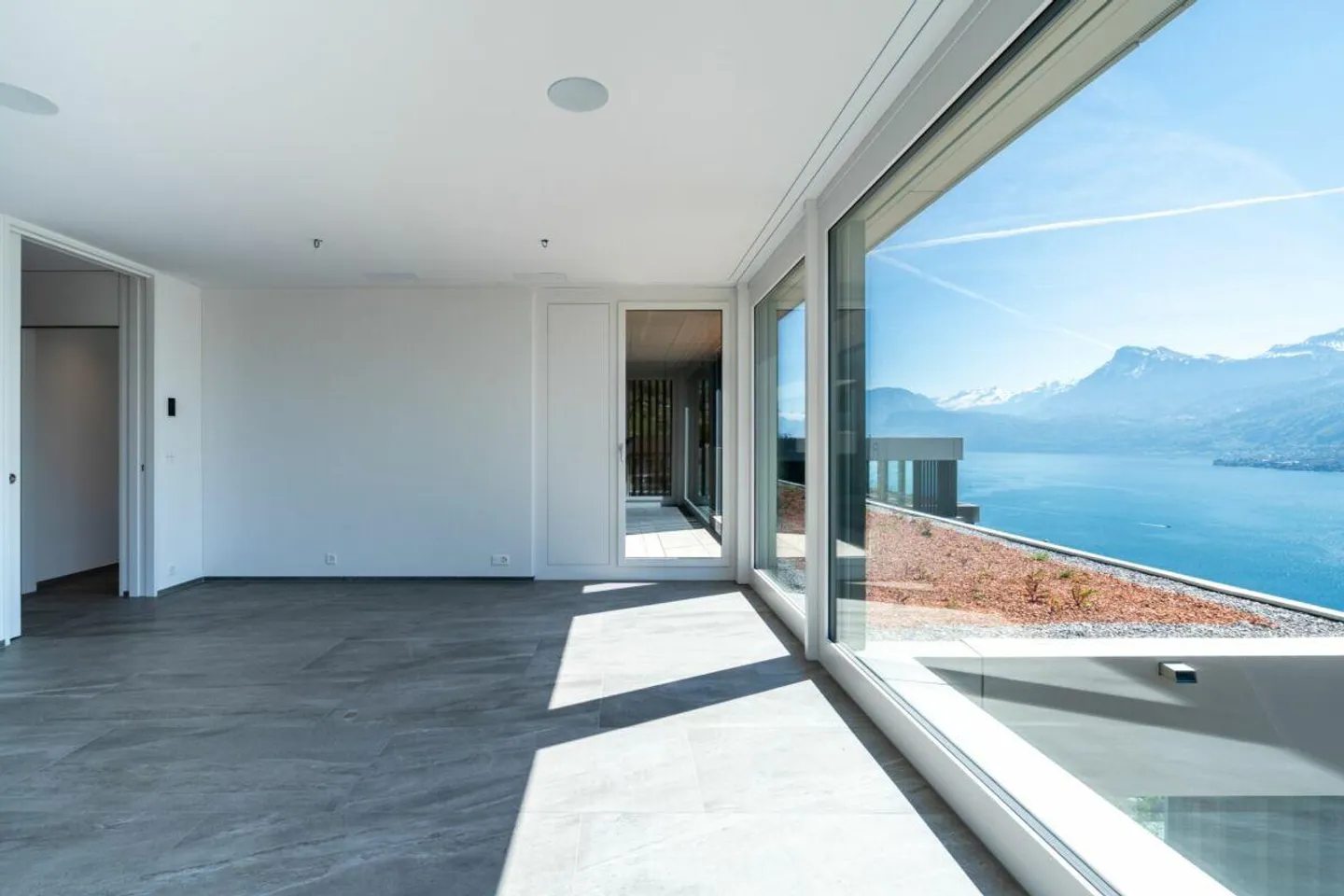 Vie exclusive avec vue panoramique - Photo 3 sur 8