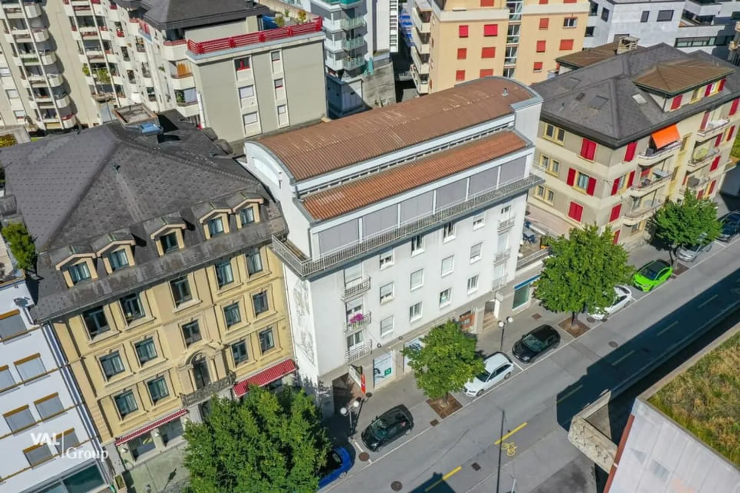 Spazio commerciale in posizione privilegiata - Foto 9 di 11