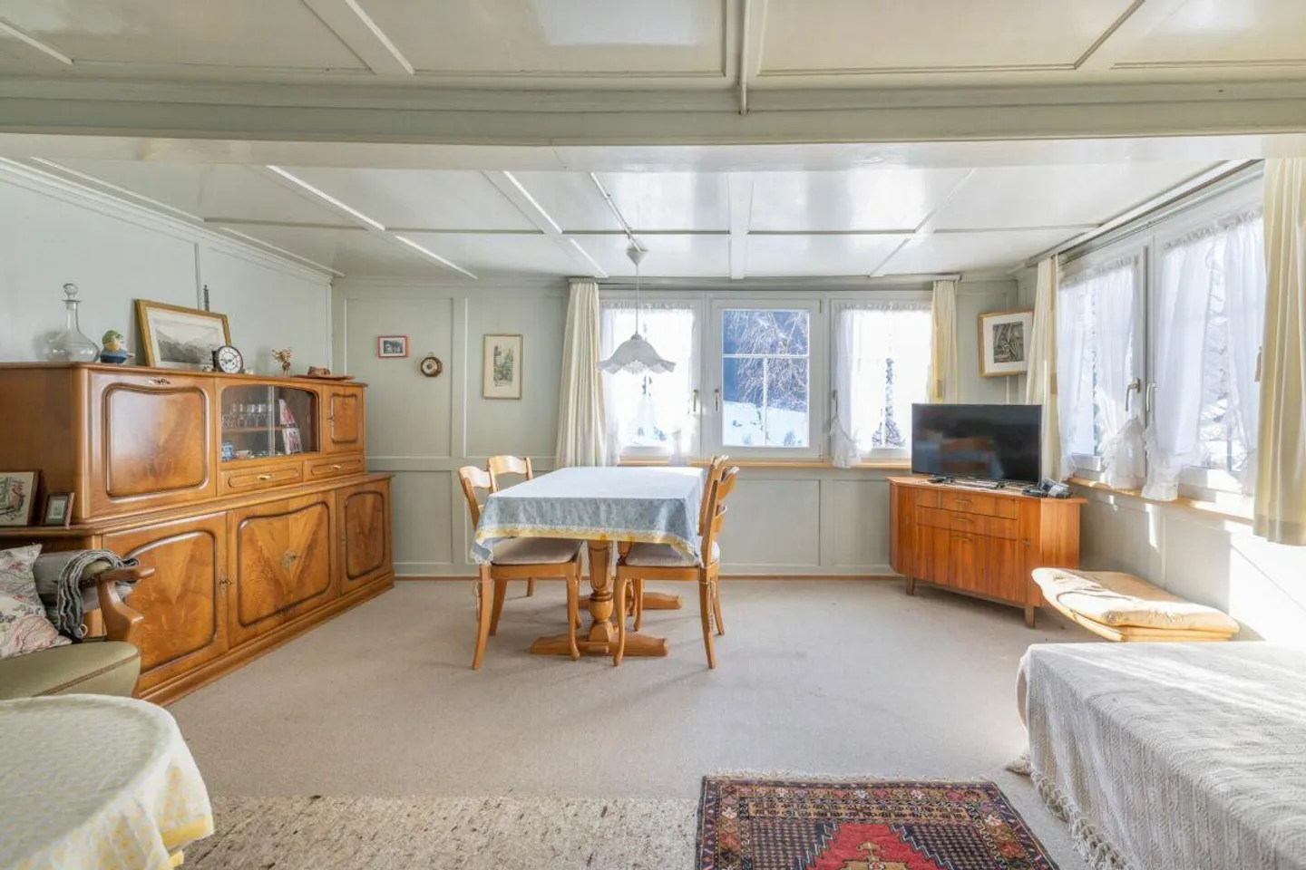 4.5-Room Semi-Detached House in Sunny Location - Photo 3 of 13