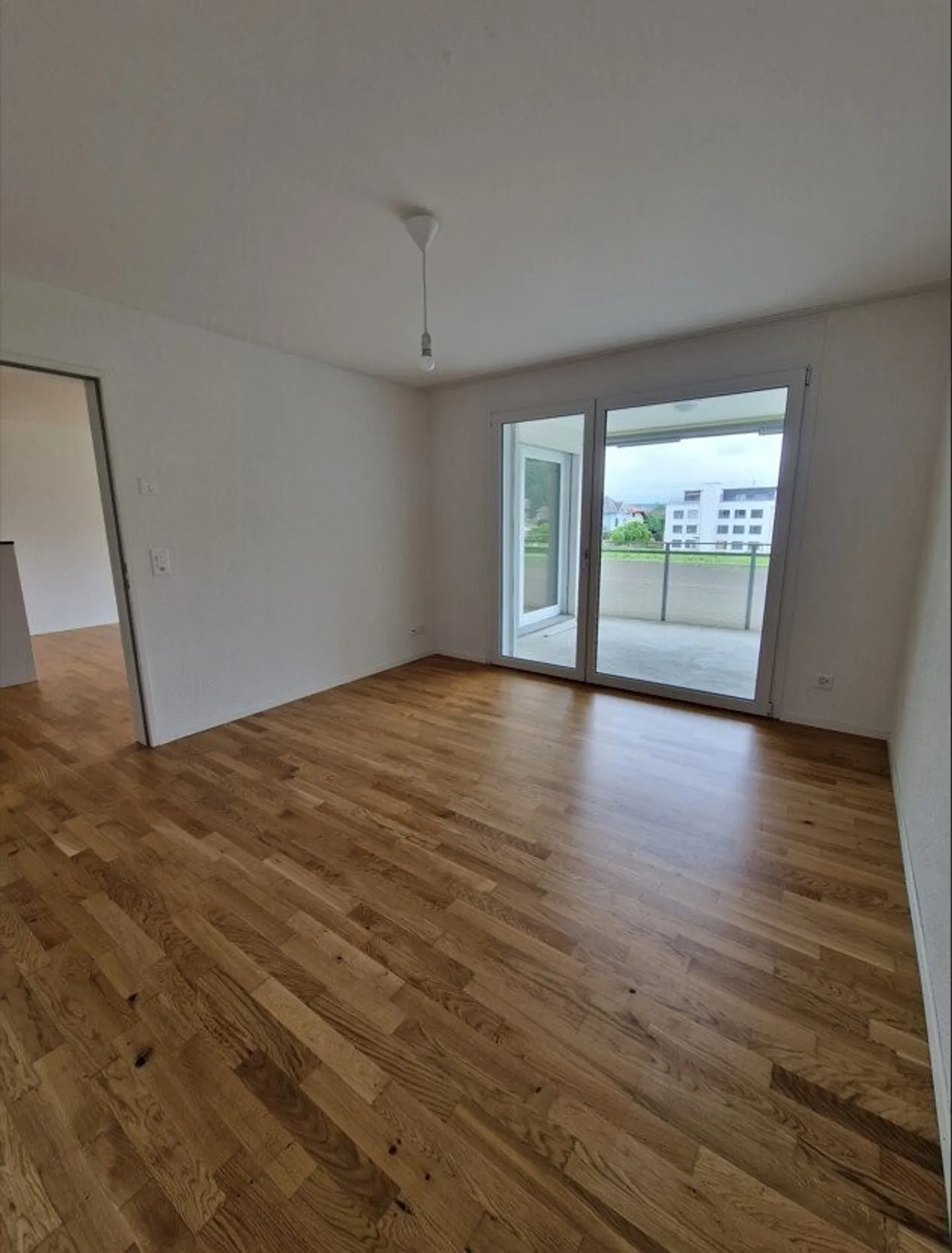 Appartamento di 2,5 stanze situato in zona tranquilla ti aspetta! - Foto 4 di 7