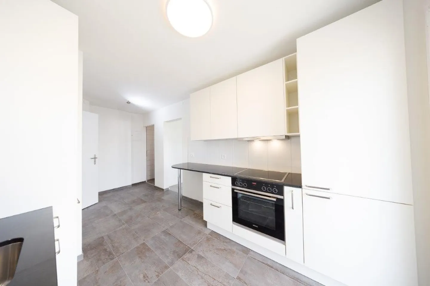 Votre maison de rêve vous attend ! Spacieux complexe de nouveaux bâtiments pour première location - Photo 1 sur 9