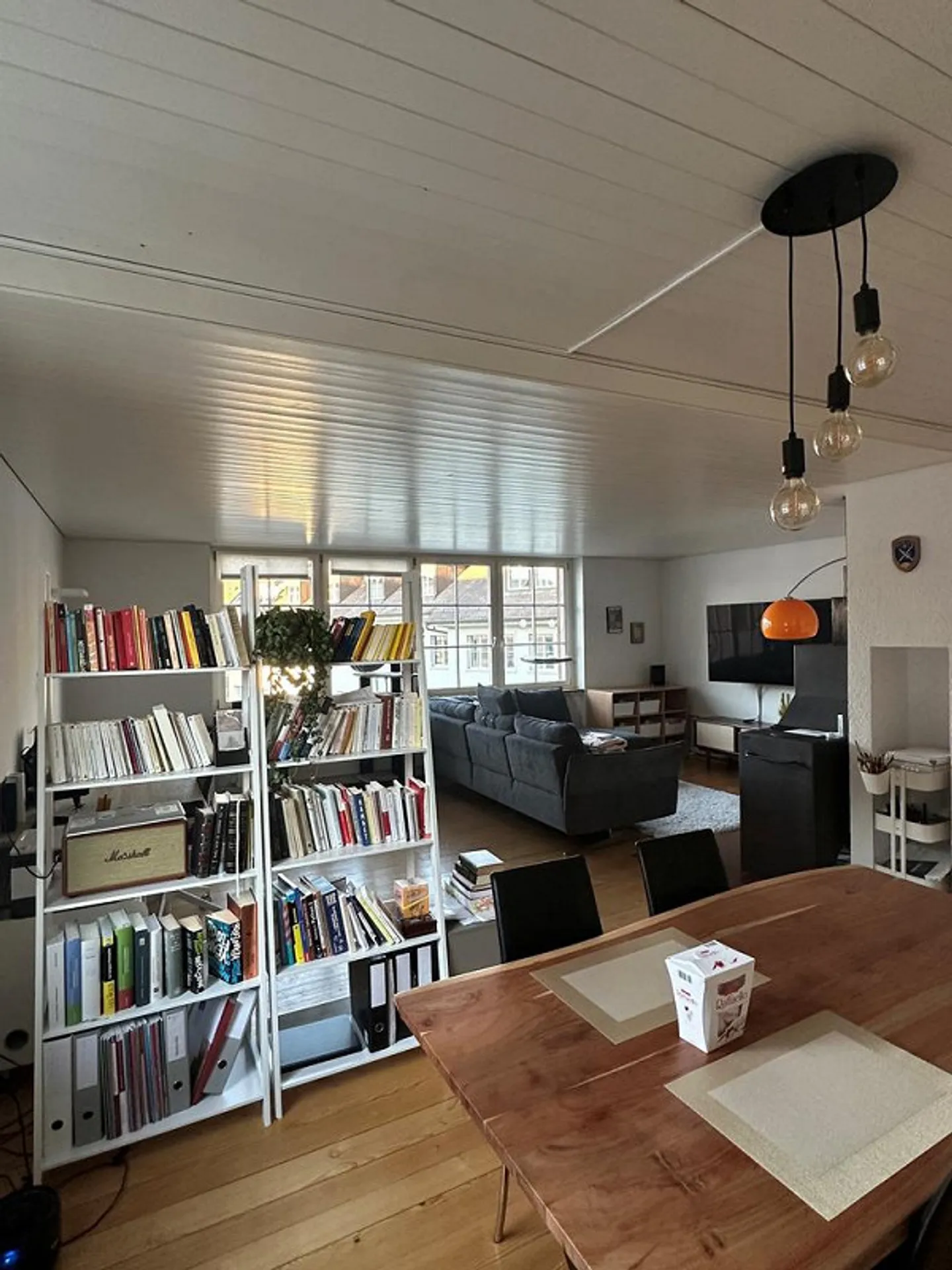 Charming 2.5-room apartment in the old town of Winterthur - Photo 3 of 9