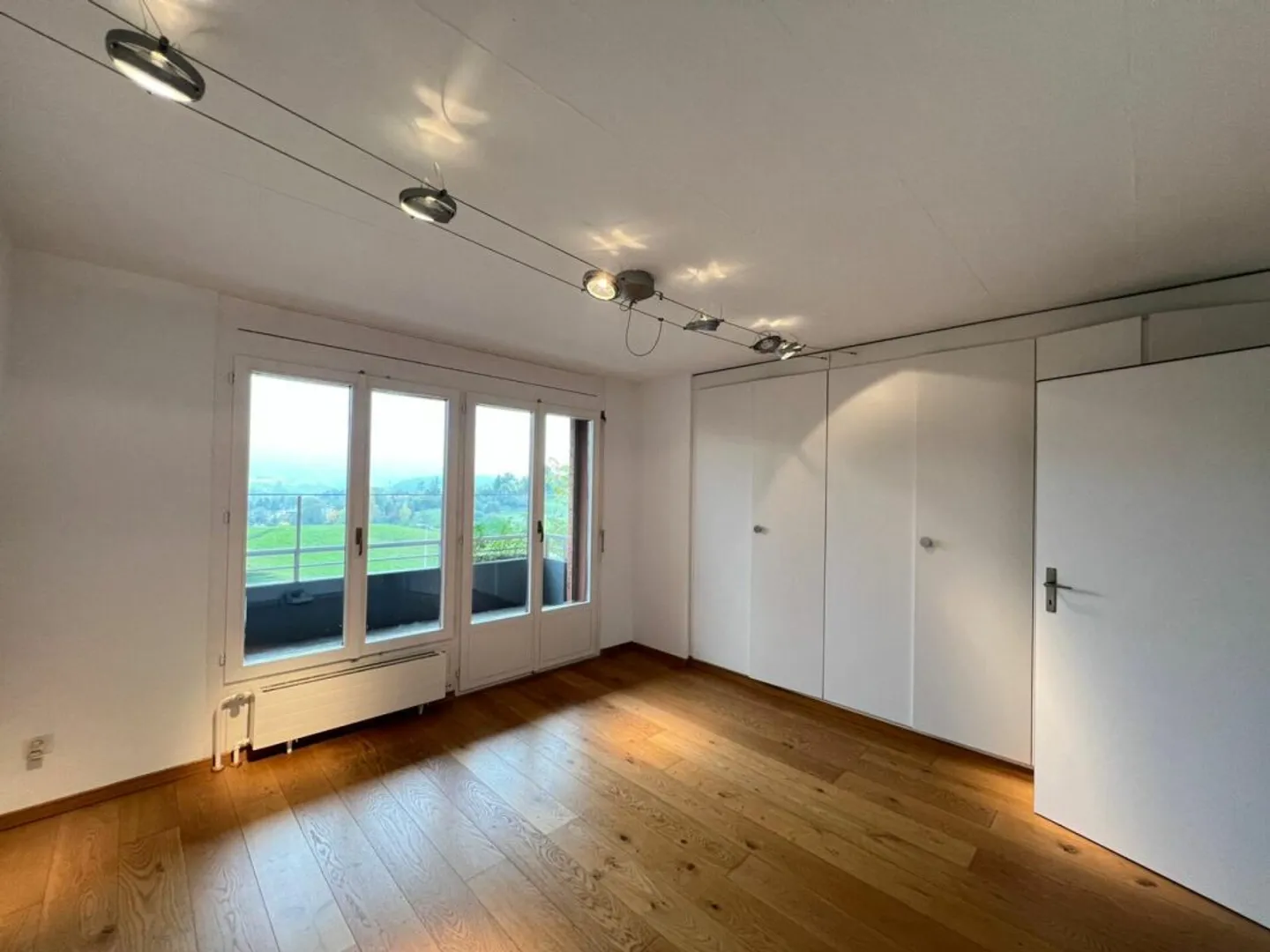 Ihr neues Zuhause in Rüschlikon - Einfamilienhaus mit Gartenparadies und Weitsicht - Foto 5 von 10