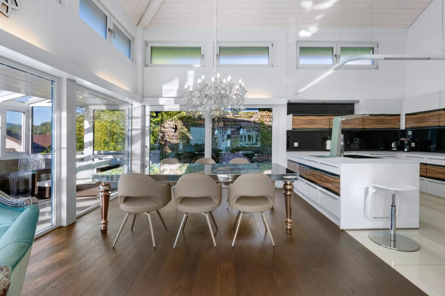 Casa di design extravagante - Lo stile di vita incontra il fascino della villa - Foto 4 di 11