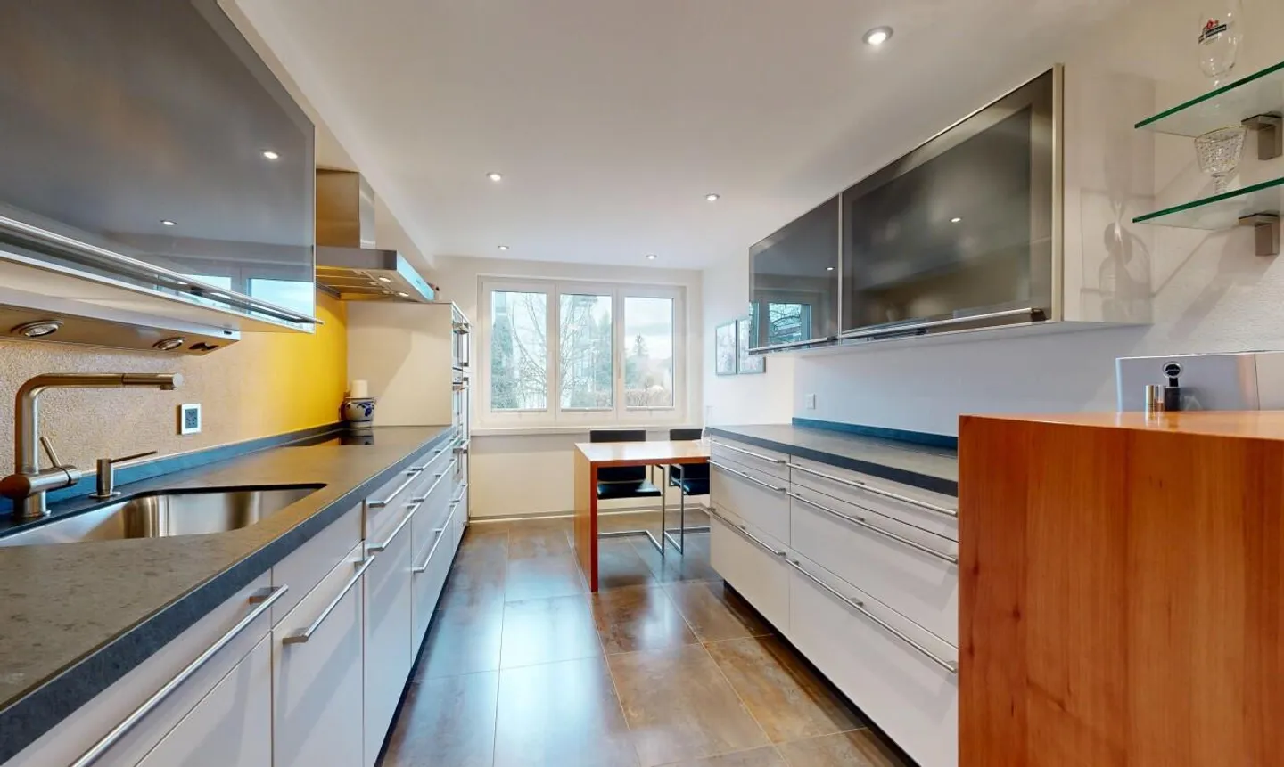 Well-maintained ground floor apartment in Bätterkinden - Photo 7 of 11