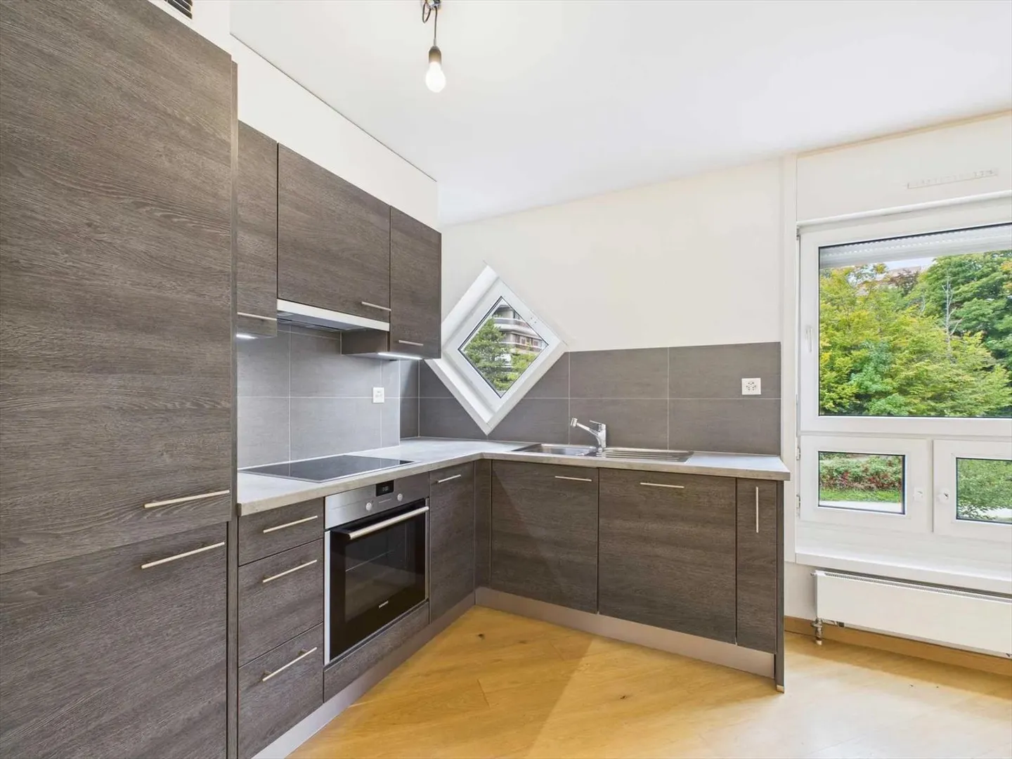 Appartamento 2.5 stanze - Foto 1 di 9