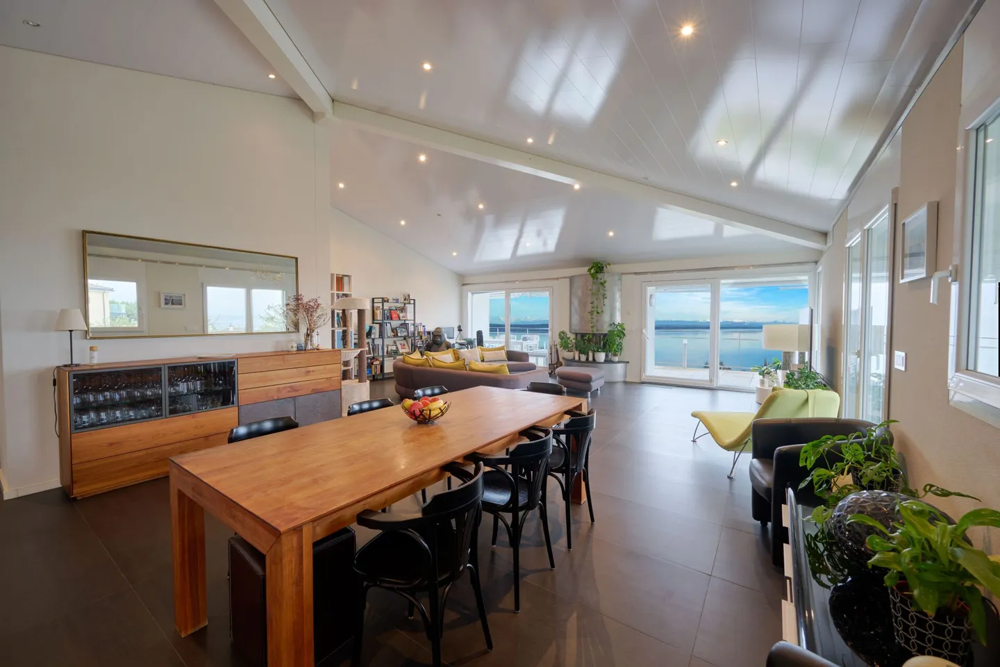 Unique Panoramic Attic - At the Summit of Comfort - Photo 2 of 16