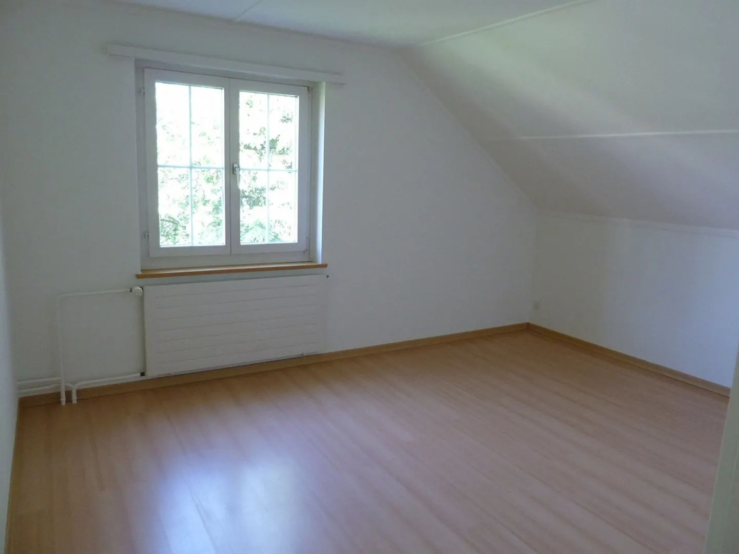 Apartment in charming house including garage - Photo 16 of 25