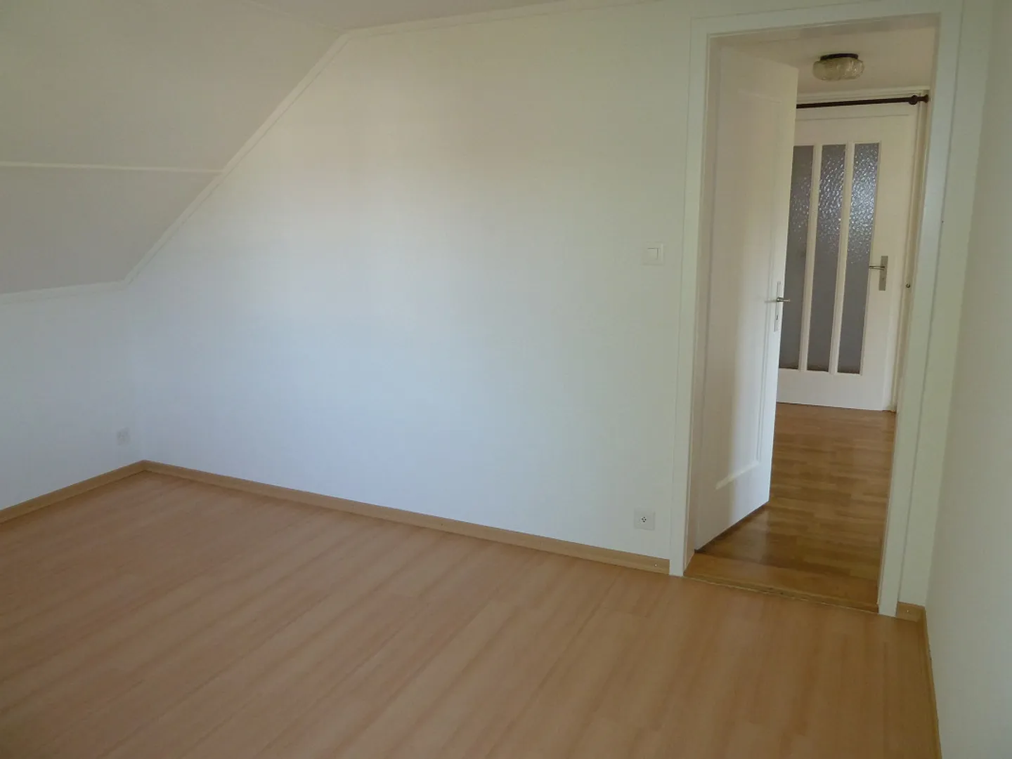 Apartment in charming house including garage - Photo 17 of 25