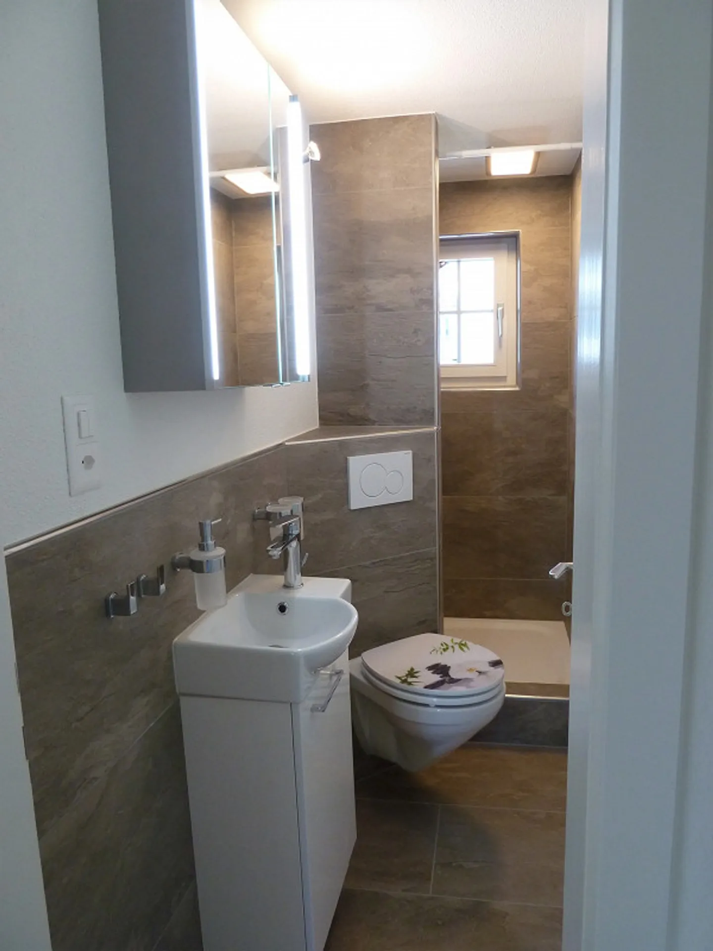 Apartment in charming house including garage - Photo 19 of 25