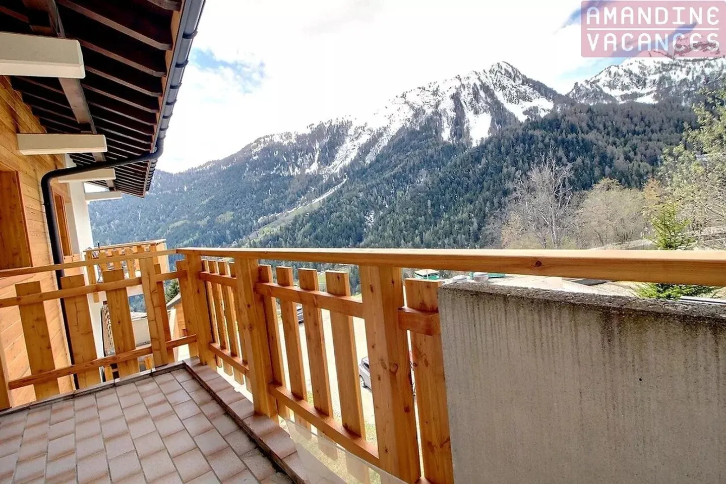 Location annuelle uniquement studio avec vue dégagée - Photo 4 sur 10