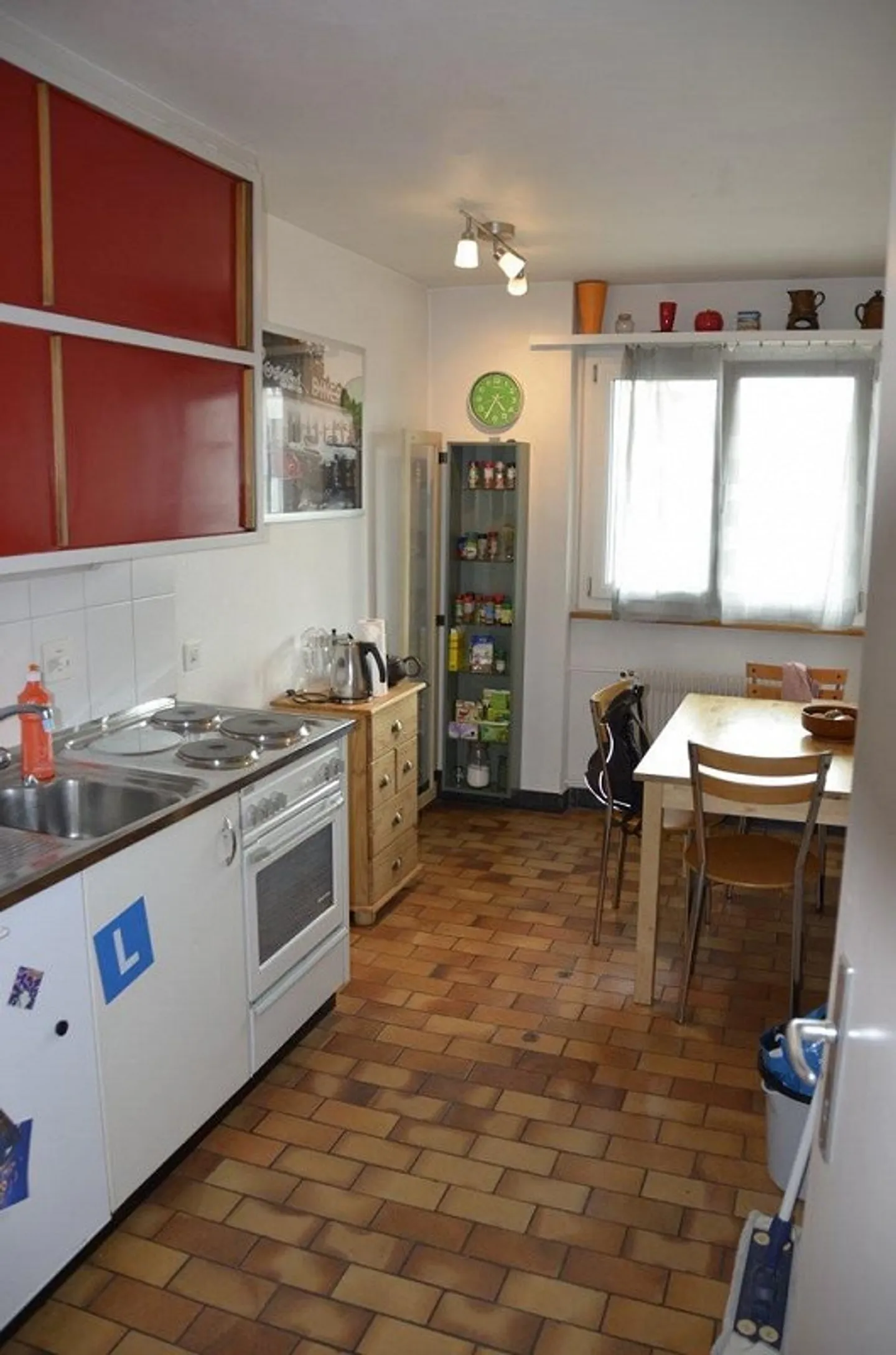 Affordable 3.5-room apartment in a central location - Photo 2 of 6