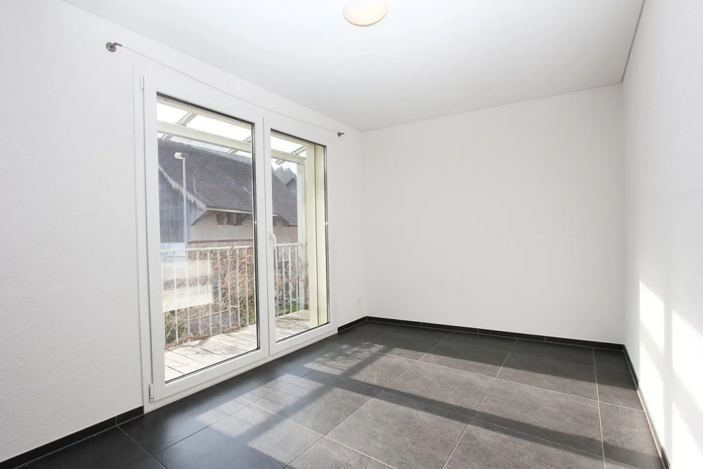 Luminoso appartamento di 4½ stanze con bella vista sul Reno - Foto 8 di 13