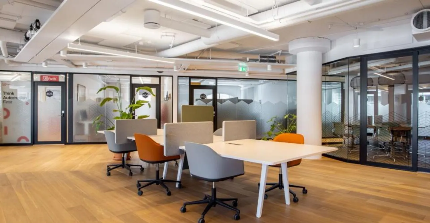 Work in Shared Offices at Spaces Cocoon Bussigny - Photo 1 of 6