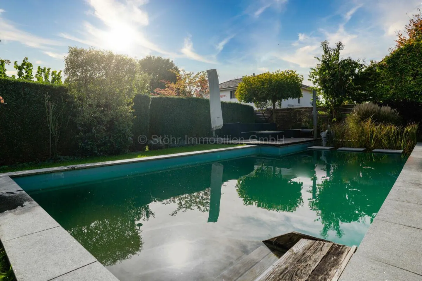 Exklusives 5.5 Zimmer EFH mit Pool - Freistehend und komfortabel - Photo 12 sur 23