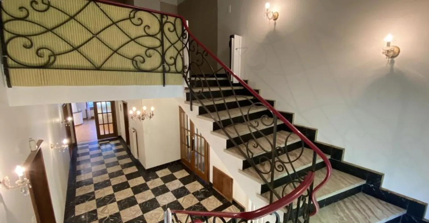 Bévilard, master house 9.5 rooms with building land - Photo 5 of 11
