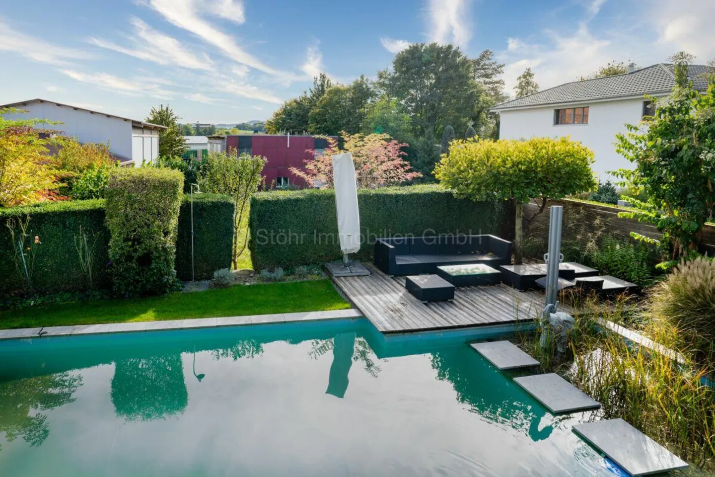 Exklusives 5.5 Zimmer EFH mit Pool - Freistehend und komfortabel - Photo 16 sur 23