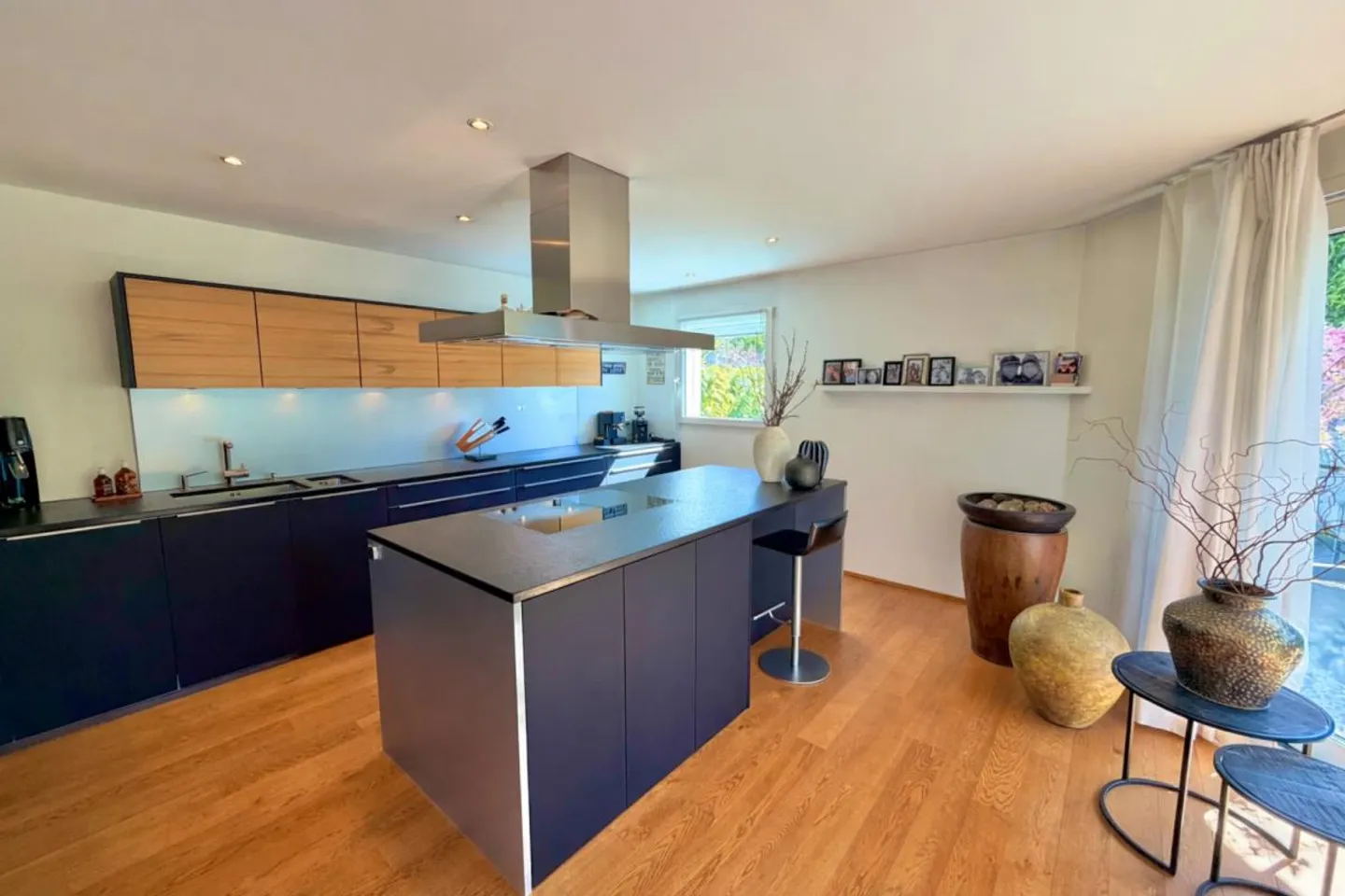 Casa bifamiliare di 6,5 stanze: Dove la preziosa qualità della vita riceve una casa sicura! - Foto 5 di 13