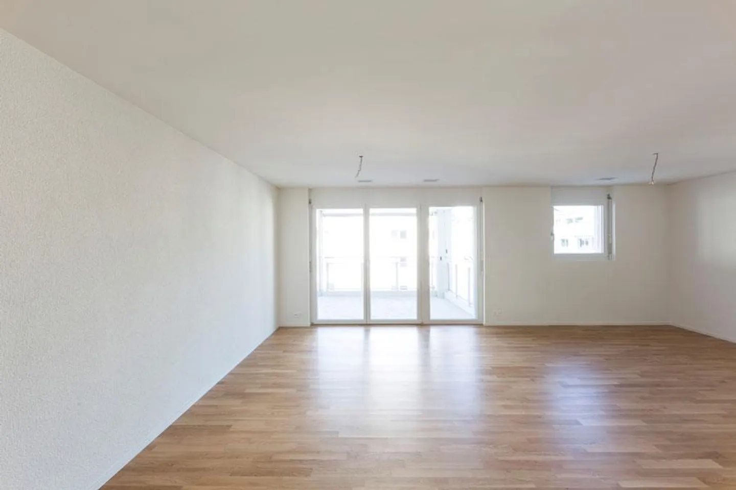 Geräumige 2.5-Zimmerwohnung - Foto 2 von 5