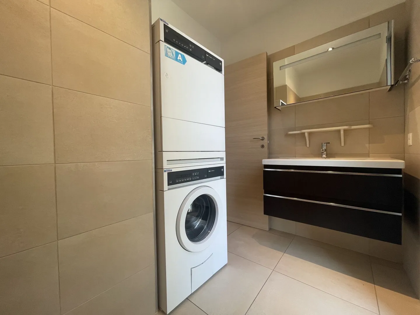 LUGANO CASSARATE I SPACIOUS 2.5 I 2 BATHROOMS I AREA HOSPITAL ITALIAN - Photo 6 of 11