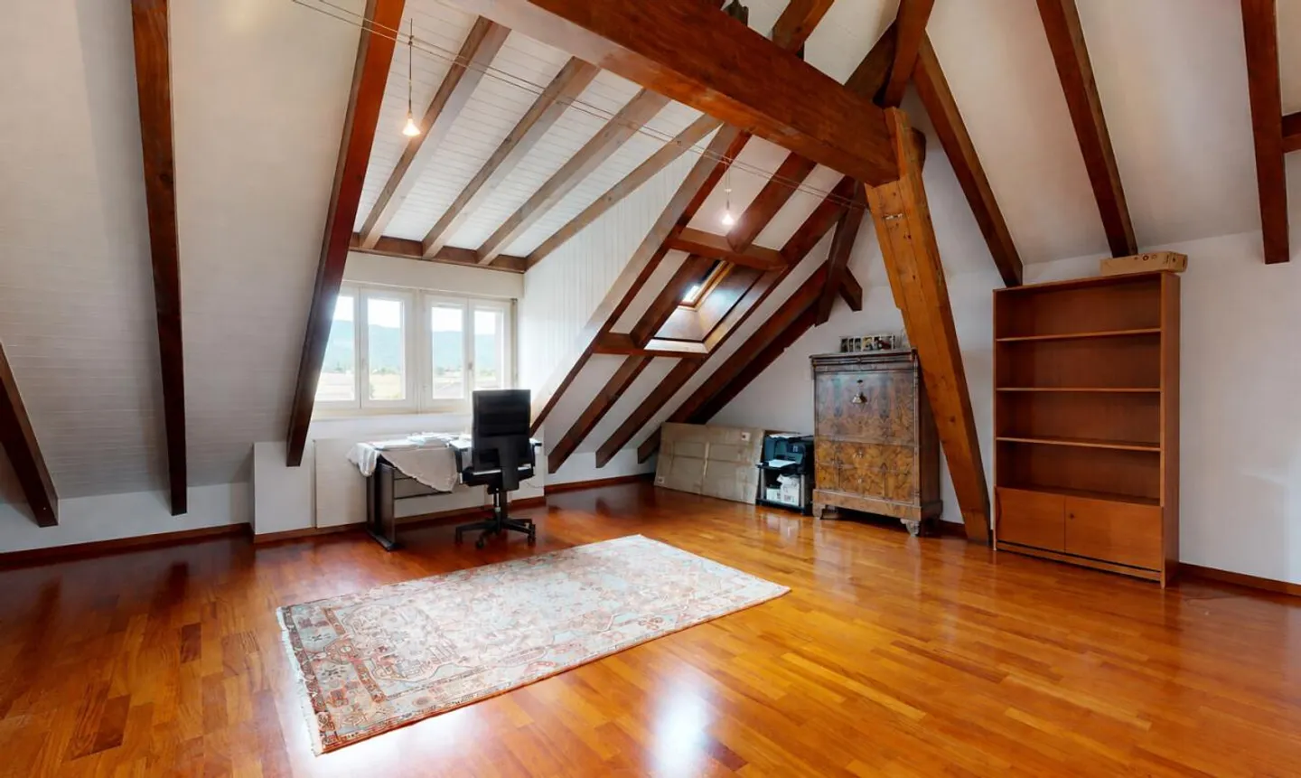 Spazioso duplex familiare a Eysins, pensato per tutta la famiglia - Foto 10 di 11