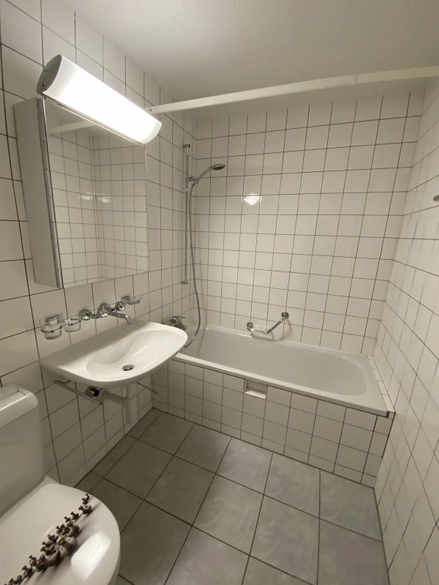 Appartement 1.5 pièces à Muri près de Berne avec balcon, garage et terrasse sur le toit - Photo 4 sur 5