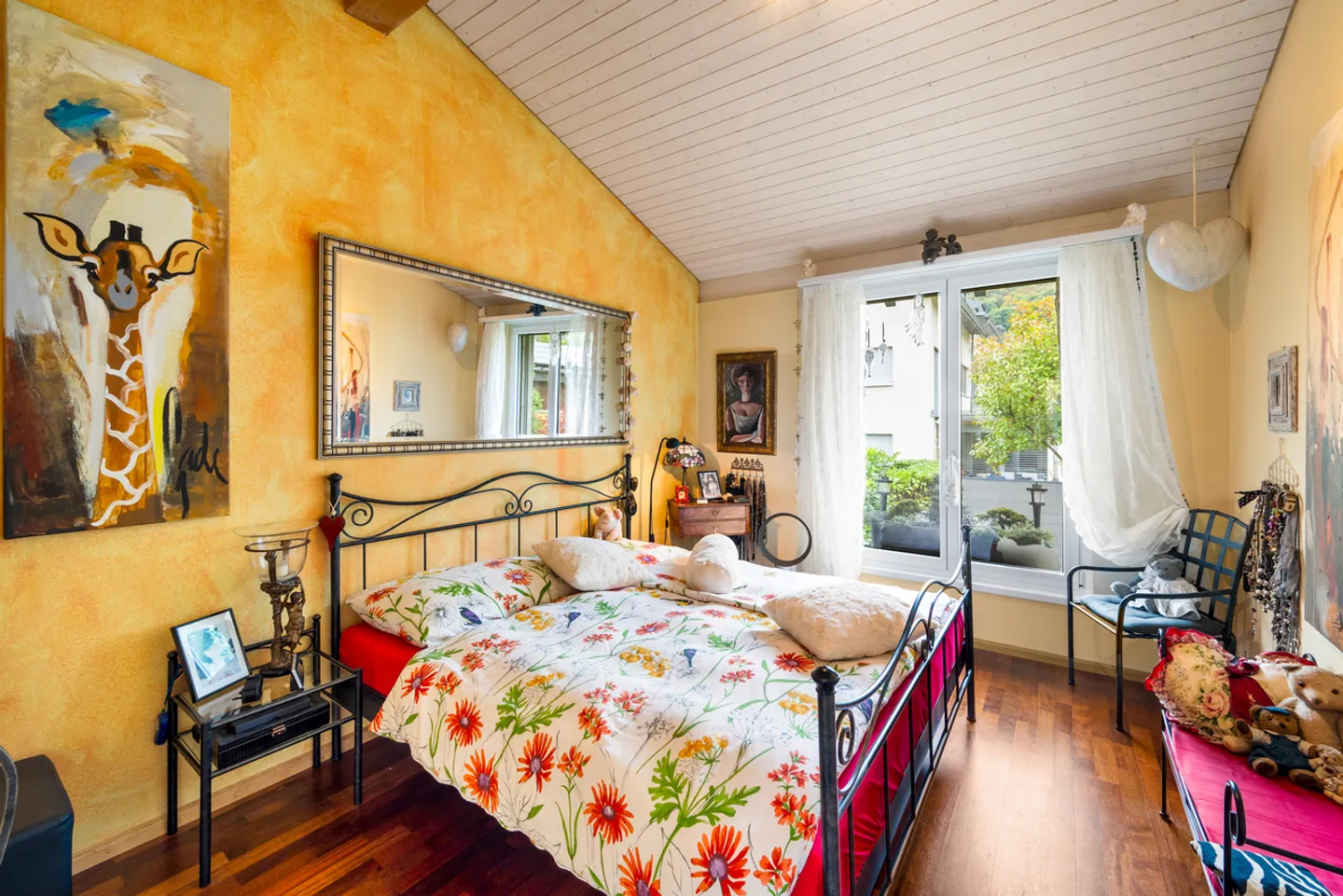 Incantevole maisonette di 3,5 stanze con carattere e vista - Foto 10 di 14