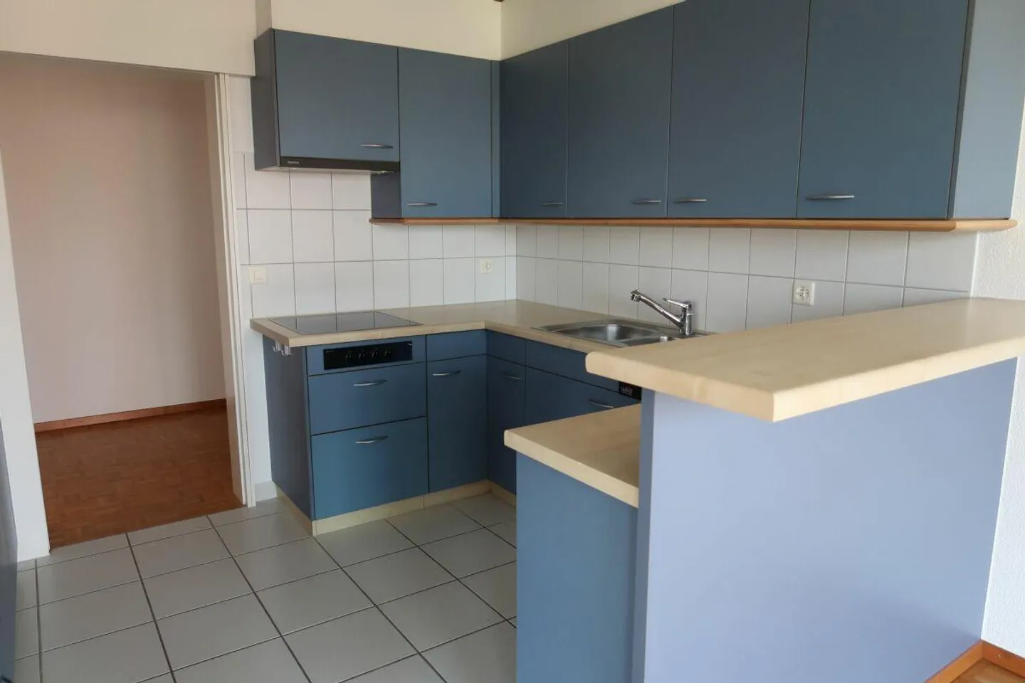 Appartamento affascinante di 3,5 stanze al 1° piano a 8965 Berikon - Foto 4 di 10