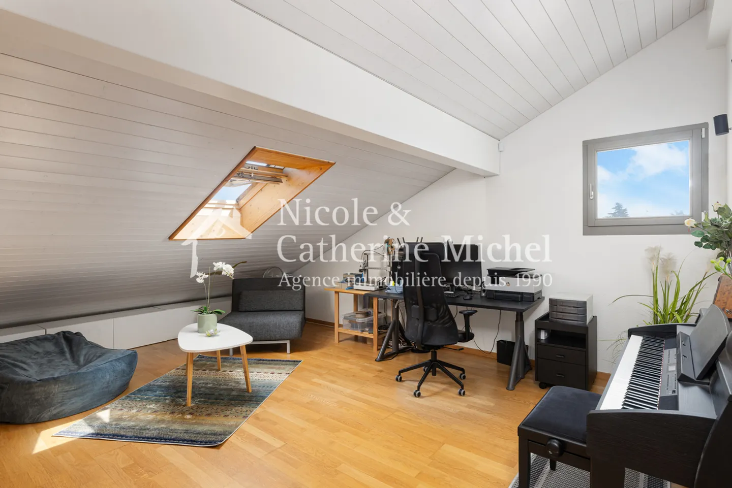 Moderne Eckvilla, 5 Schlafzimmer, schöne Volumen, nahe Genf - Foto 10 von 12